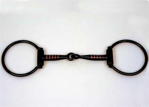 Wędzidło Snaffle Bit O-Ring western Equi 5" — czarne O-ringi sweet iron, jointed ścięgierz bez portu z miedzianymi inlay na ramionach, widok frontalny