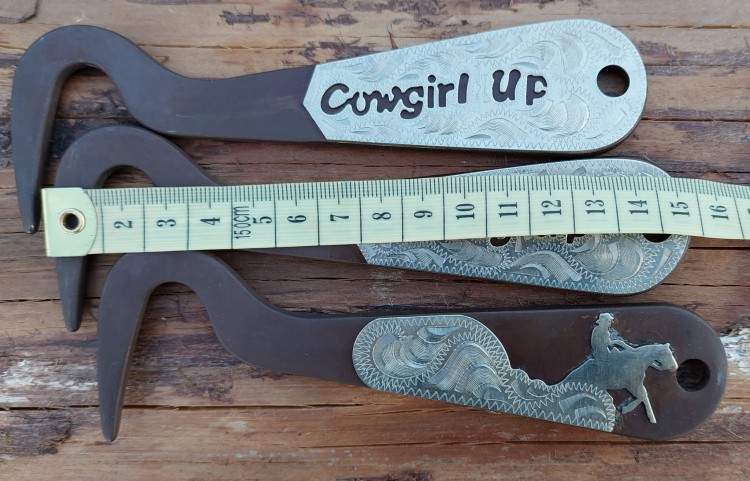 Kopystka jeździecka z napisem COWBOY UP