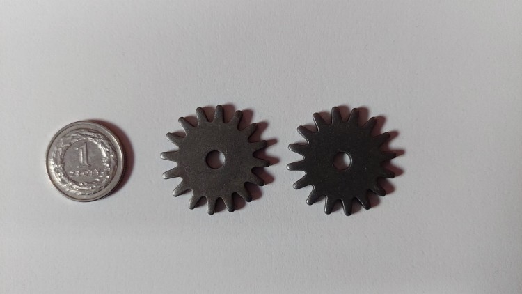 Rowele do ostróg western 16-punktowe szpiczaste ciemna stal para porównanie rozmiar — HorsePassion.pl