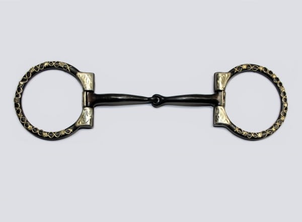 Wędzidło Show Snaffle zdobione Equi 5" — widok frontalny, czarne O-ringi z złotym filigranem, jointed ścięgierz sweet iron