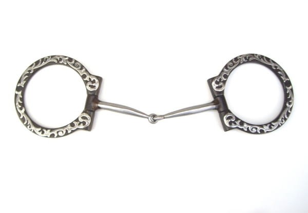 Snaffle Show Partrade — duże O-ringi z grawerowanym scrollwork antycznym (czarne/srebrne), solid cheek, cienki ścięgierz, 5"