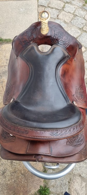 rog-rawhide-siodlo-continental-detale