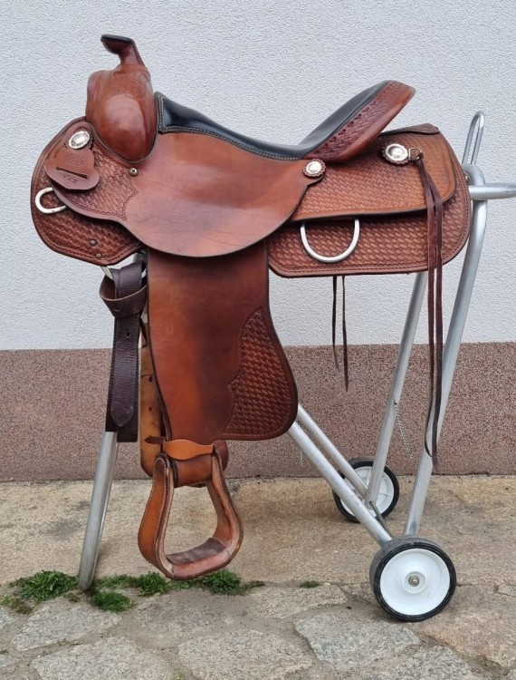 uzywane-siodlo-westernowe-continental-142-16-cali