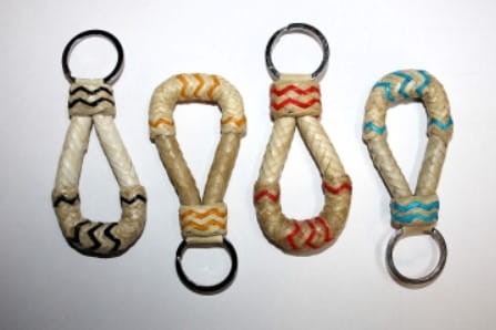 Skórzany breloczek w różnych kolorach