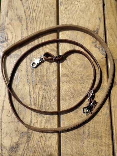 Wodze ropingowe zamknięte zamszowa wstawka antypoślizgowa karabińczyki western barrel racing — HorsePassion.pl