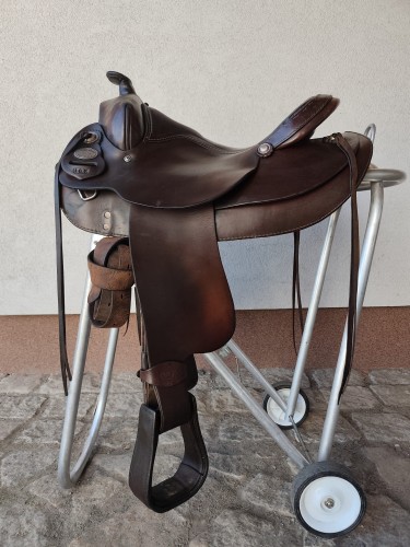 Używane siodło western Continental Saddlery Classic 165 15,5" — ciemna espresso, widok z boku