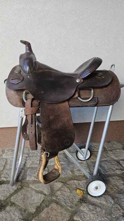 uzywane-siodlo-westernowe-circle-y-ranch-15-cali