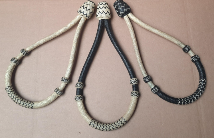 Bosal GVR SHORT QH — trzy warianty kolorystyczne czarno-naturalny — HorsePassion.pl