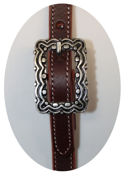 Zbliżenie srebrnej prostokątnej klamry z arabeską ogłowia western turkus — ciemna espresso skóra, białe przeszycia — HorsePassion.pl