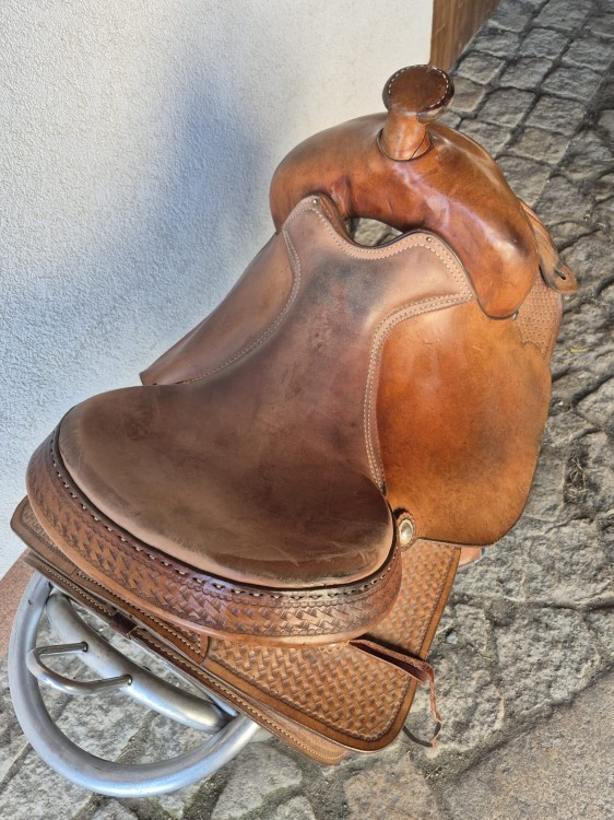 Siedzisko siodła Continental 142 — gładka skóra honey tan, basket tooling na jockeyu