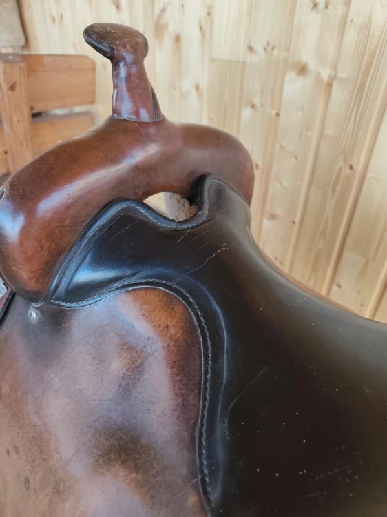 Czarne siedzisko i róg siodła western Big Horn — dwukolorowe wykończenie