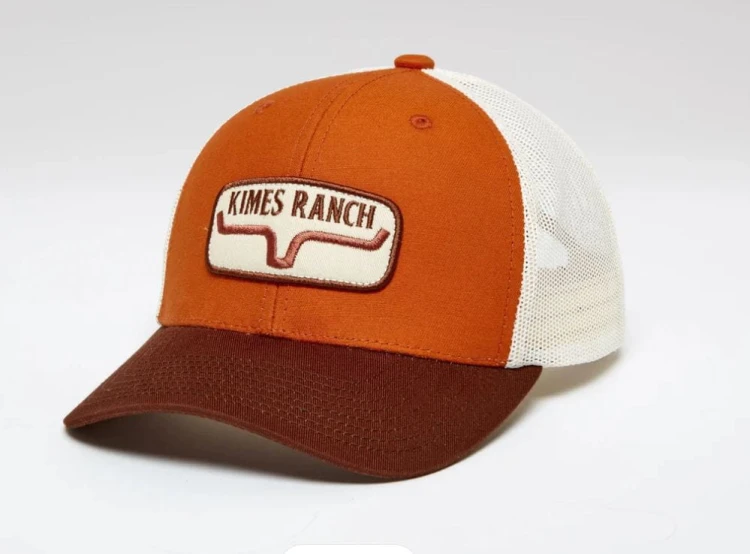 Czapka z daszkiem Kimes Ranch Rolling Trucker burnt orange — naszywka twill longhorn, kremowa siateczka, brązowy daszek — HorsePassion.pl