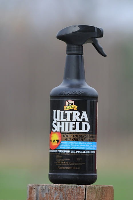 Czarny spray odstraszający owady dla koni Absorbine