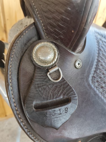 Brązowe siodło western ranch 62 cm – widok z drugiej strony